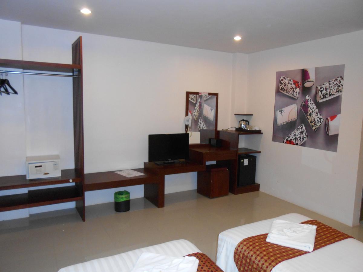 7 Sky Residency Hotel Patong Exterior foto